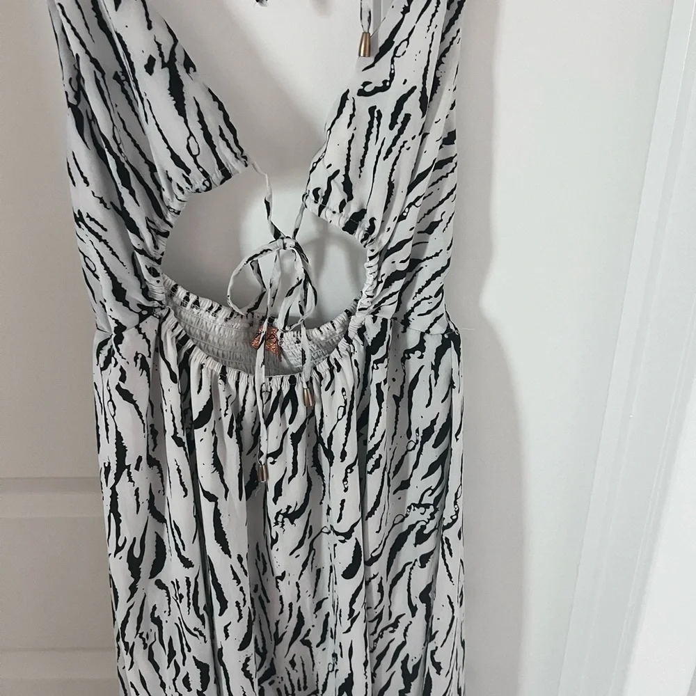 Zebra Print Maxi Cutout Halter Dress Size Medium - Picture 12 of 16